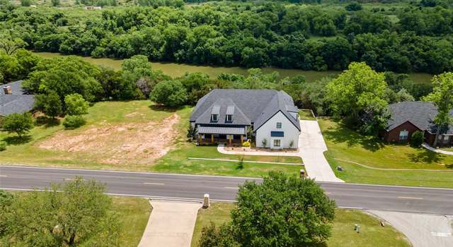 Property at 9700 Bellechase Rd, Granbury, TX 76049, 4 beds, 3 baths