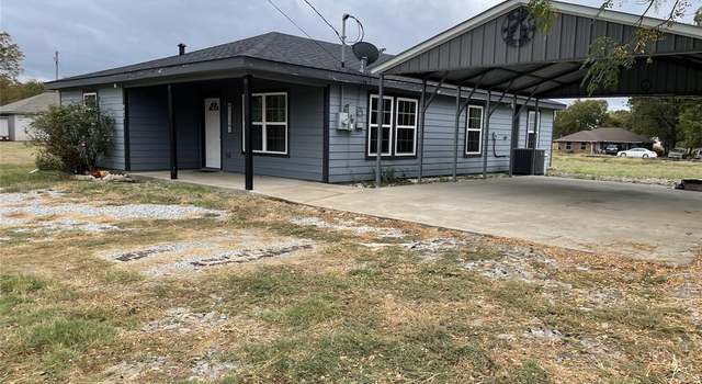 Photo of 802 E Commerce, Honey Grove, TX 75446