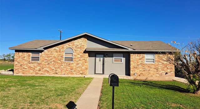 Photo of 1217 Town Creek Dr, Sweetwater, TX 79556
