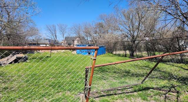 Photo of 3605 Singleton Blvd, Dallas, TX 75212