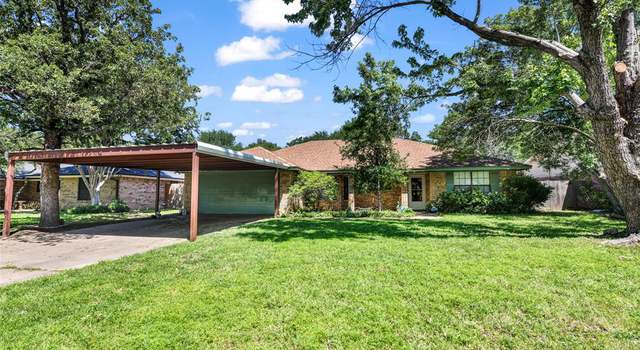 Photo of 802 Holly Hill Rd, Mineral Wells, TX 76067
