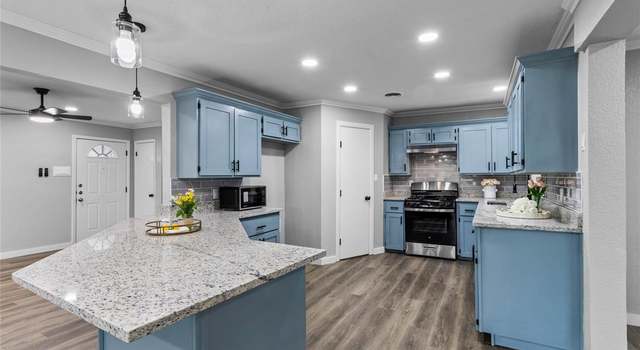 Photo of 2141 Cliff Park, Fort Worth, TX 76134