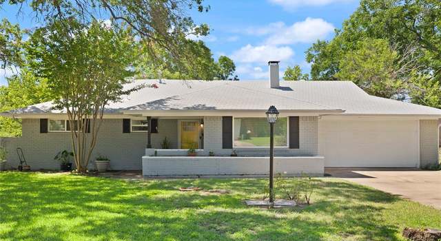 Photo of 8021 Northbrook Dr, Benbrook, TX 76116