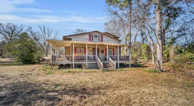 Photo of 812 N Pearl St, Big Sandy, TX 75755