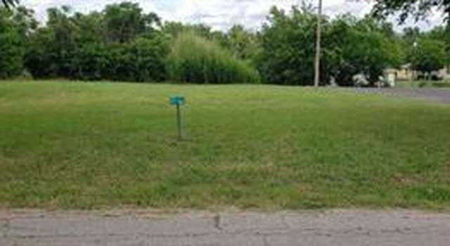 Photo of 1418 Marshall St, Greenville, TX 75401