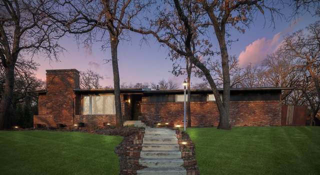 Photo of 1701 Vinewood St, Fort Worth, TX 76112