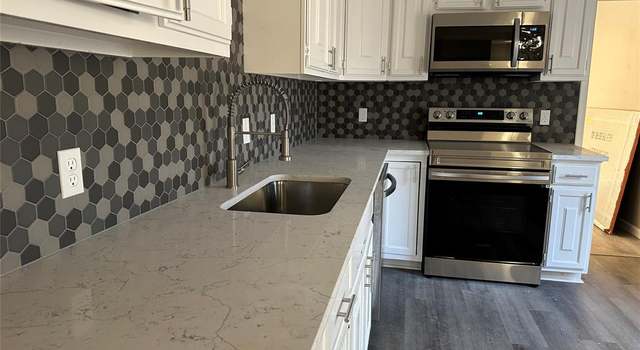 Photo of 2922 Field St, Haltom City, TX 76117