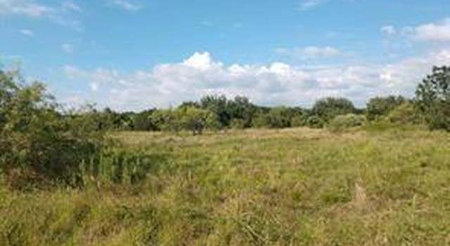 Photo of 30002 Woodcrest Dr, Whitney, TX 76692