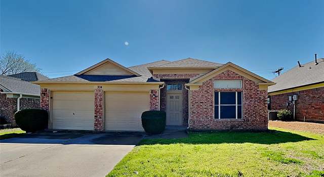 Photo of 304 Branch Bnd, Euless, TX 76039