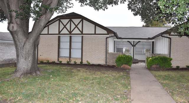 Photo of 6917 W Cleburne Rd, Fort Worth, TX 76133