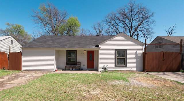 Photo of 610 SE 11th St, Grand Prairie, TX 75051