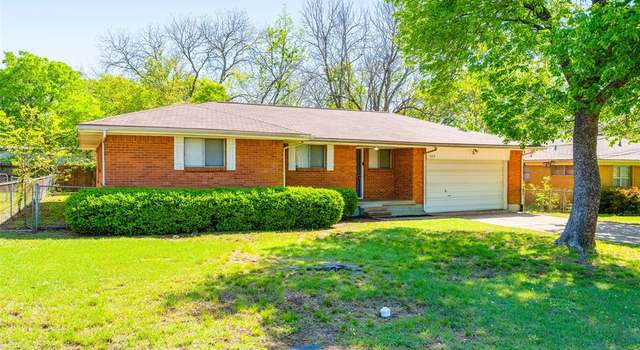 Photo of 220 Cedar St, Cedar Hill, TX 75104