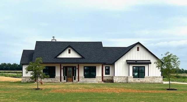 Photo of 443 Schneider Rd, Sherman, TX 75090