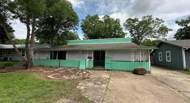 Photo of 834 Lindo Dr, Mesquite, TX 75149