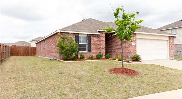 Photo of 1412 Lone Pine Dr, Little Elm, TX 75068