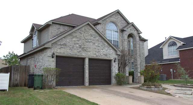 Photo of 620 E Lynn Creek Dr, Arlington, TX 76002