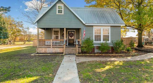 Photo of 410 Paris St, Pecan Gap, TX 75469