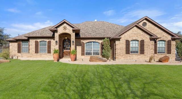 Photo of 384 Miramar Cir, Weatherford, TX 76085