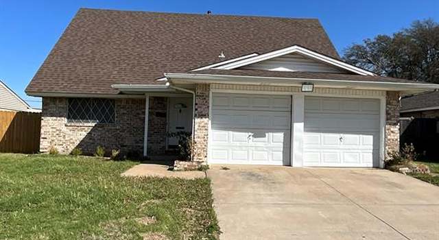 Photo of 1917 E Crosby Rd, Carrollton, TX 75006
