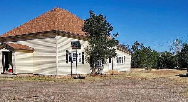 Photo of 311 E 9th St, Quanah, TX 79252