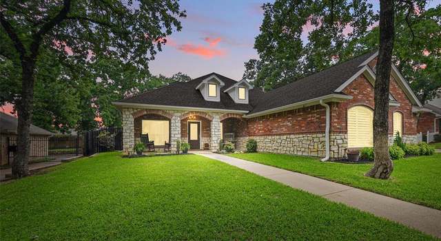Photo of 1308 Spinnaker Ln, Azle, TX 76020