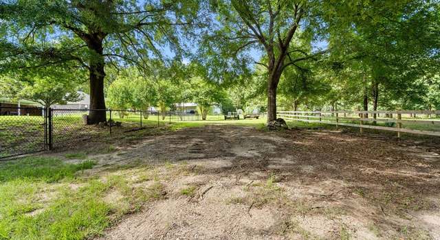 Photo of 200 N Lexington Dr, Big Sandy, TX 75755