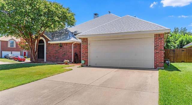 Photo of 4549 Marblearch Dr, Grand Prairie, TX 75052