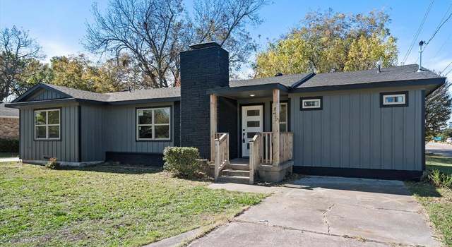 Photo of 845 Hilltop Cir, Desoto, TX 75115