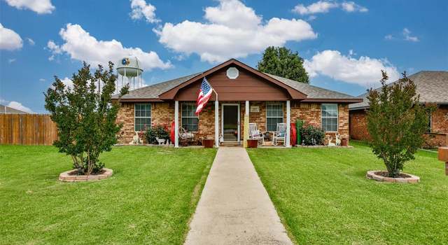 Photo of 2317 Jodi Ln, Gainesville, TX 76240