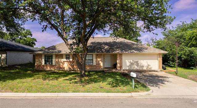 Photo of 3612 Woodmoor Rd, Fort Worth, TX 76133