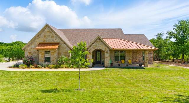 Photo of 230 E Bluff Ln, Millsap, TX 76066