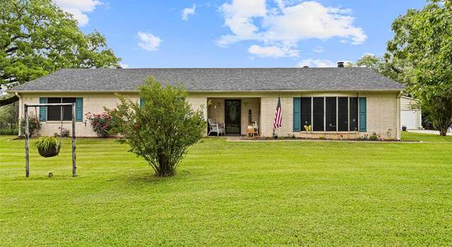 Photo of 502 Tom Eubanks Rd, Gladewater, TX 75647