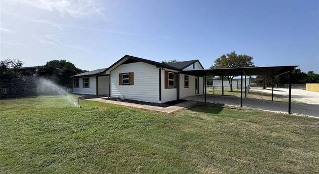 Photo of 210 Ponderosa Ln, Burleson, TX 76028