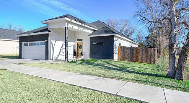 Photo of 1009 E Buffalo St, Forney, TX 75126