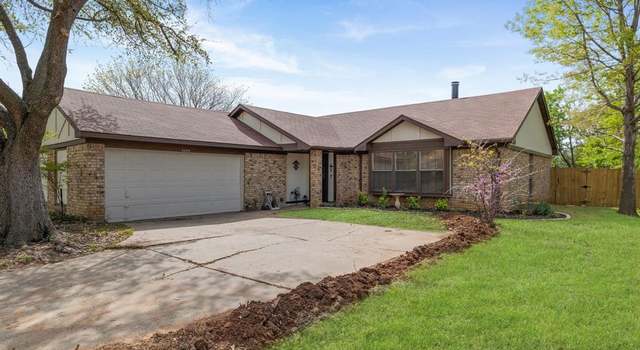Photo of 3209 Creekwood Ln, Fort Worth, TX 76123