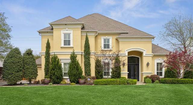 Photo of 6115 Royal Crest Dr, Dallas, TX 75230