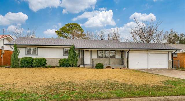 Photo of 1410 Nugent St, Bowie, TX 76230