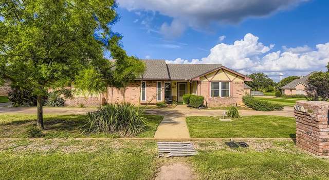 Photo of 107 San Medina Ln, Joshua, TX 76058