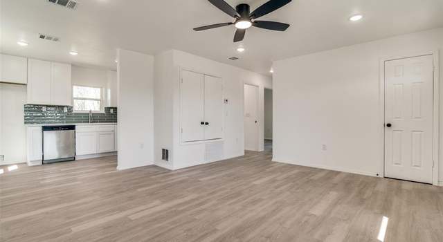Photo of 1105 E 1st North St, Kaufman, TX 75142