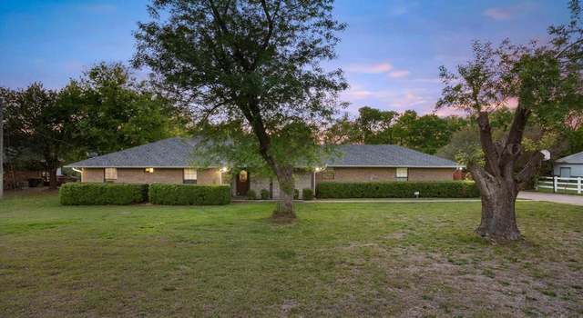 Property at 801 Little Creek Trl, Oak Leaf, TX 75154, 4 beds, 3 baths
