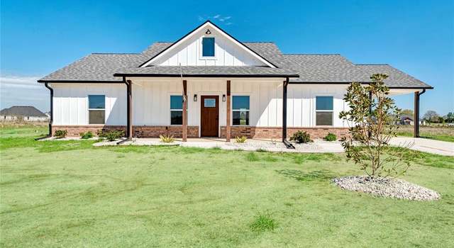 Photo of 216 Private Road 33083, Sumner, TX 75486