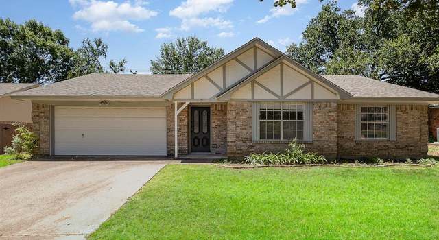 Photo of 5722 Sagebrush Trl, Arlington, TX 76017