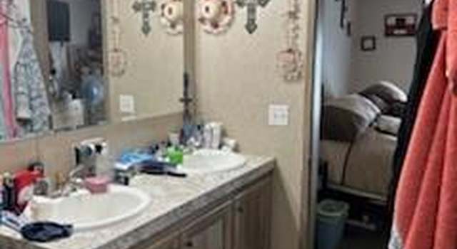 Photo of 242 Private Road 36009, Honey Grove, TX 75446