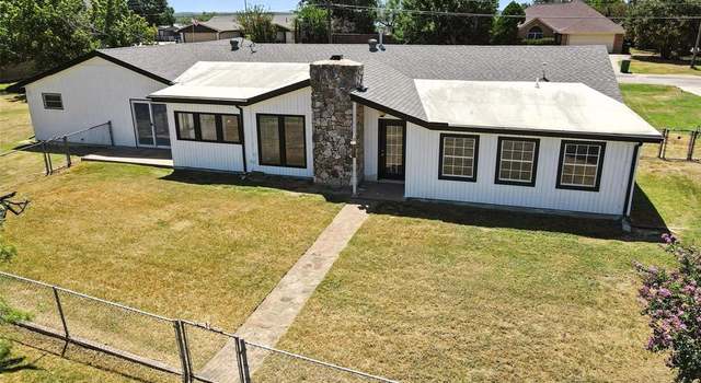 Photo of 236 Half Moon Way, Runaway Bay, TX 76426