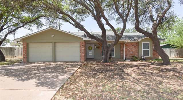 Photo of 102 Parkview Dr, Brady, TX 76825