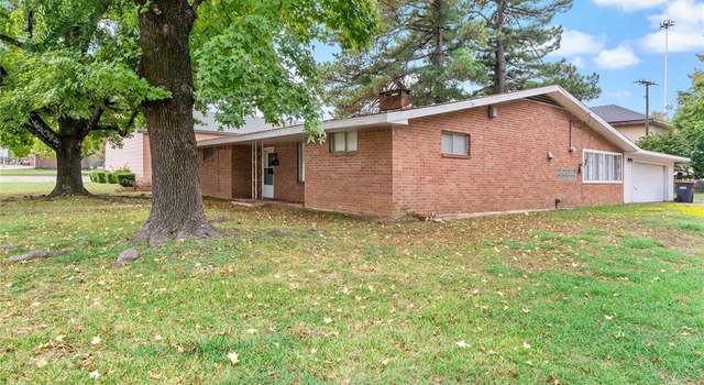 Photo of 195 NE 20th St NE, Paris, TX 75460