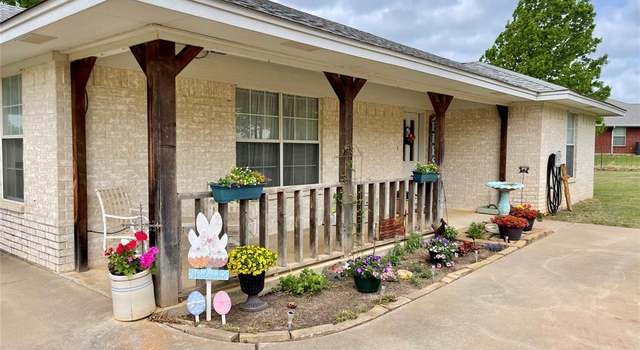 Photo of 2698 County Road 3555, Paradise, TX 76073