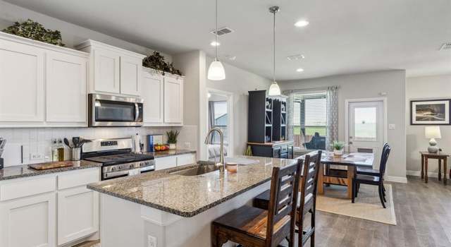 Photo of 1908 Albany Ln, Cleburne, TX 76033