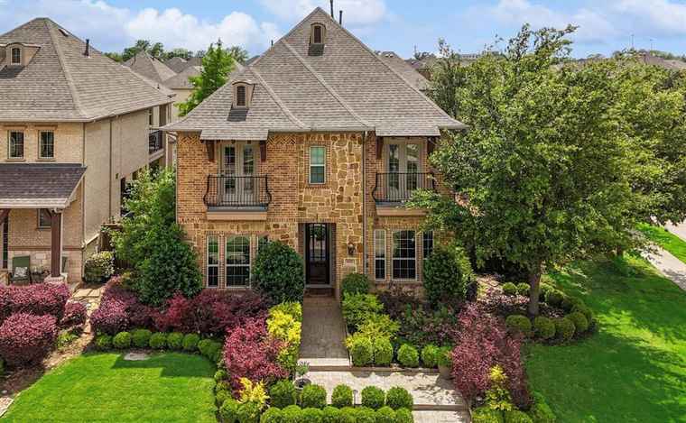 Photo of 621 Canterbury Ct Coppell, TX 75019