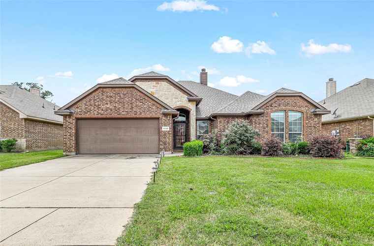 Photo of 1705 Abaco Dr Mansfield, TX 76063